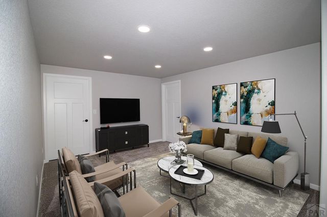 136 High Meadows Dr, Florence, CO 81226