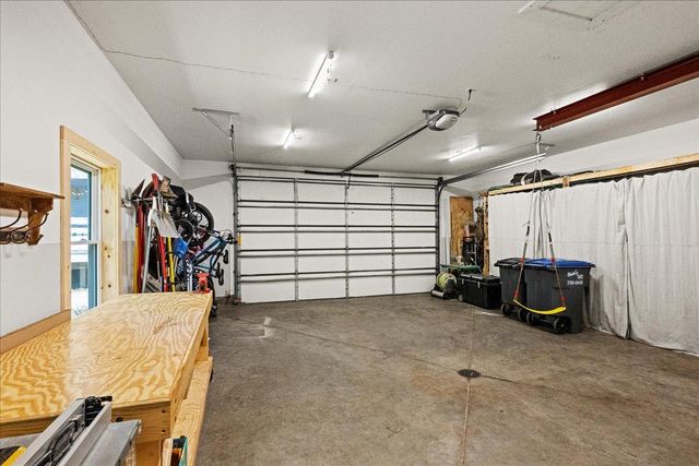4124 W Calvary Road, Duluth, MN 55803