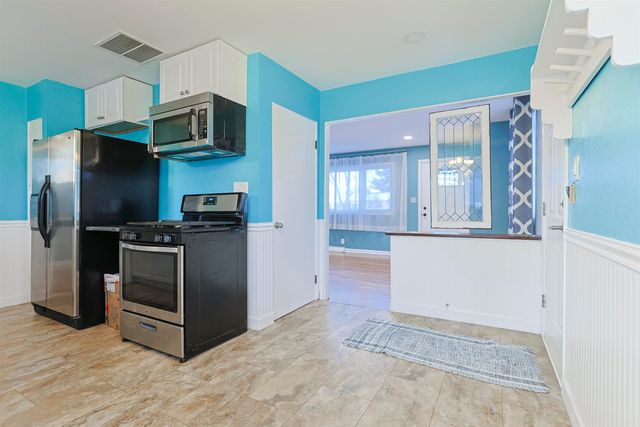 1205 Pyle Avenue, South Bend, IN 46615