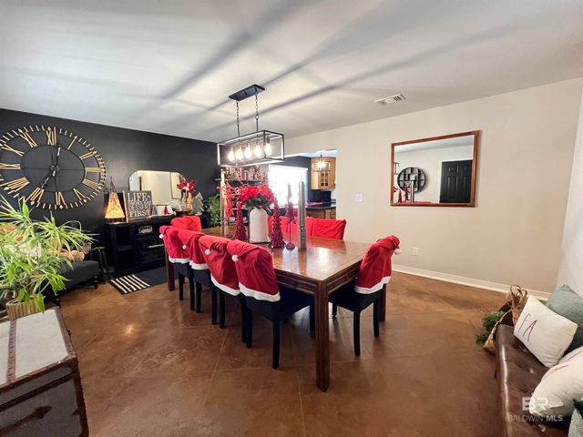 14040 Riverside Drive, Foley, AL 36535