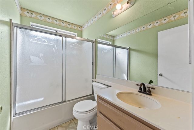 1543 Keepsake Lane, Perris, CA 92571