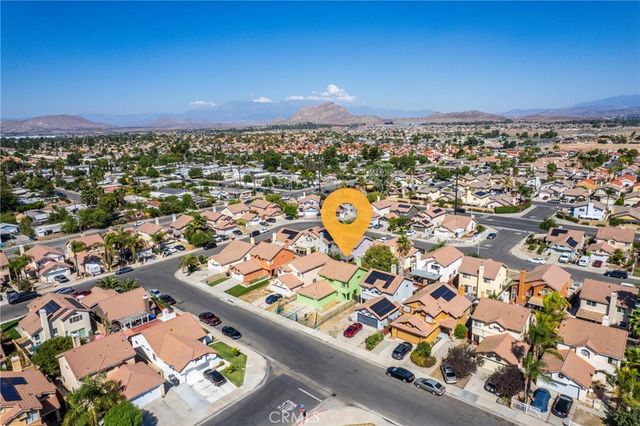 1543 Keepsake Lane, Perris, CA 92571