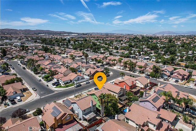 1543 Keepsake Lane, Perris, CA 92571