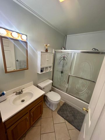 58 Reservoir Road, Peru, NY 12972