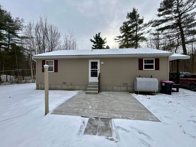 58 Reservoir Road, Peru, NY 12972