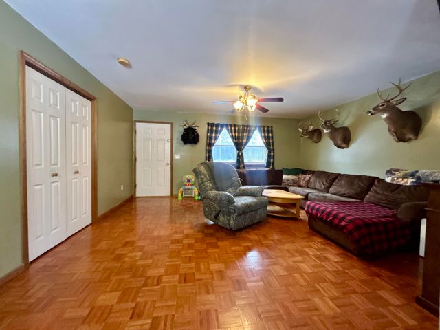 58 Reservoir Road, Peru, NY 12972