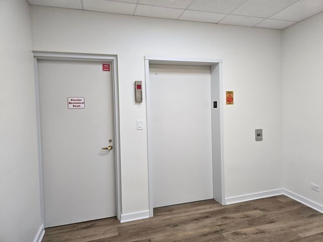 350 W North Avenue, Addison, IL 60101