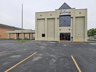 350 W North Avenue, Addison, IL 60101