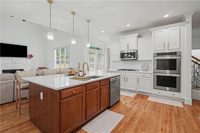 5028 Stefan Ridge Way, Buford, GA 30519