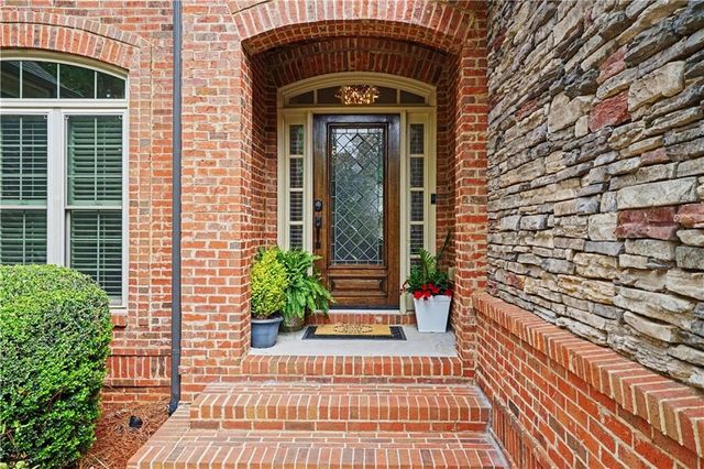 5028 Stefan Ridge Way, Buford, GA 30519