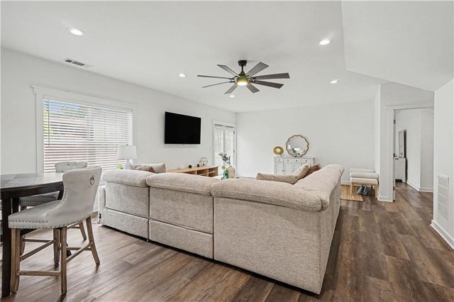 5028 Stefan Ridge Way, Buford, GA 30519