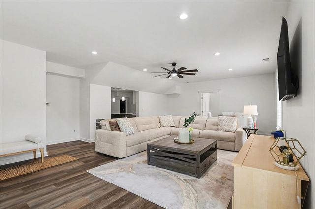 5028 Stefan Ridge Way, Buford, GA 30519