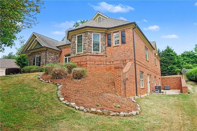 5028 Stefan Ridge Way, Buford, GA 30519
