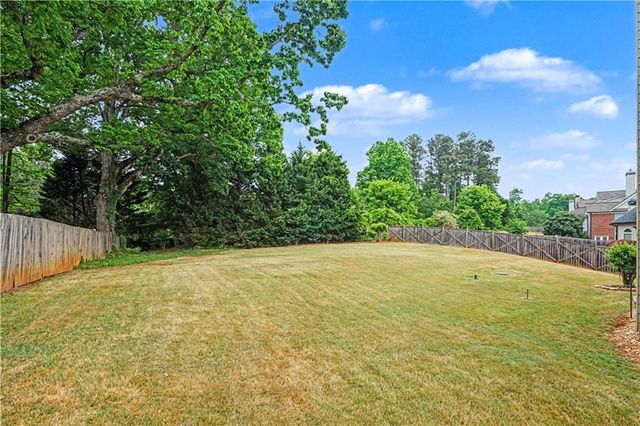 5028 Stefan Ridge Way, Buford, GA 30519
