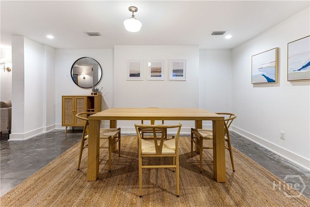 1 E Gordon Street 1, Savannah, GA 31401