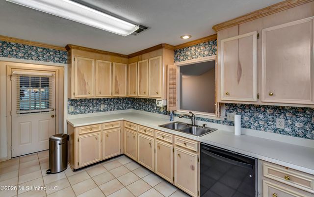 205 N Shadow Lake Drive, Clinton, MS 39056