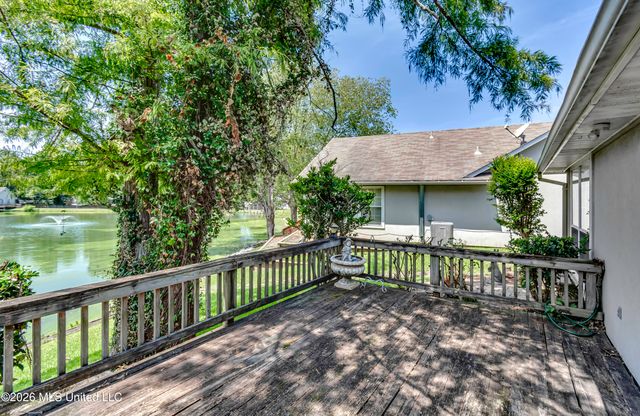 205 N Shadow Lake Drive, Clinton, MS 39056