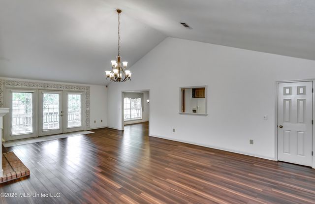 205 N Shadow Lake Drive, Clinton, MS 39056