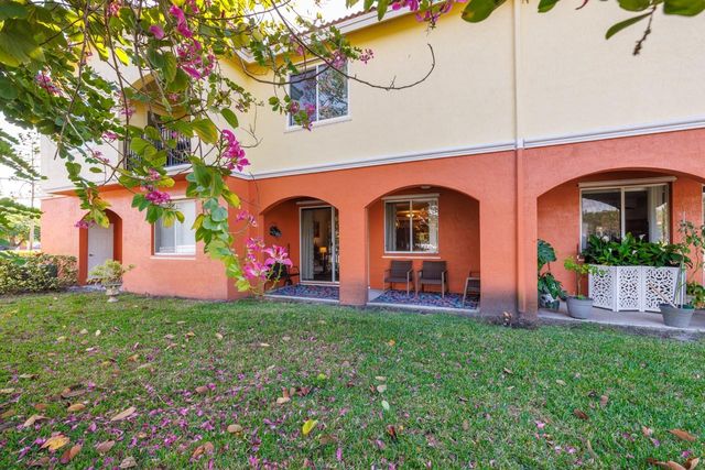 55 SE Palermo Ct 105, Stuart, FL 34994