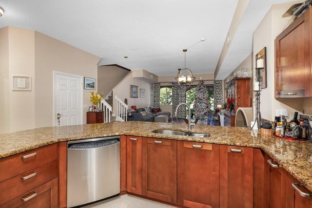 55 SE Palermo Ct 105, Stuart, FL 34994