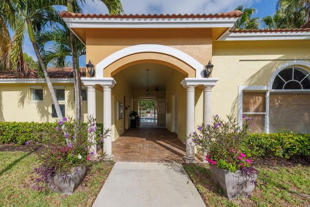 55 SE Palermo Ct 105, Stuart, FL 34994