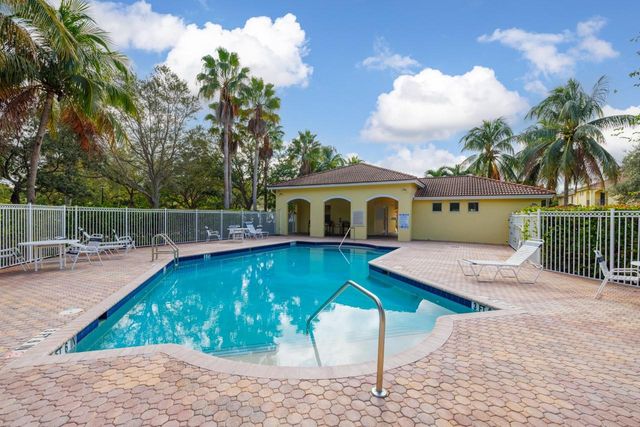55 SE Palermo Ct 105, Stuart, FL 34994