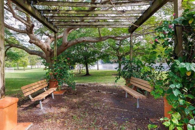 55 SE Palermo Ct 105, Stuart, FL 34994