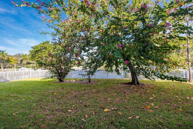 55 SE Palermo Ct 105, Stuart, FL 34994