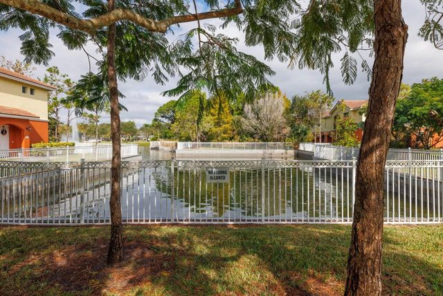 55 SE Palermo Court 105, Stuart, FL 34994