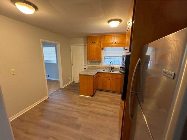 3673 Glen Falls Dr, Decatur, GA 30032