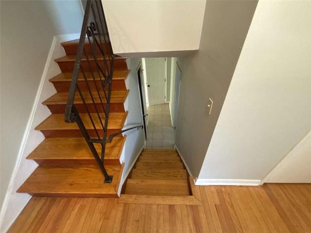 3673 Glen Falls Dr, Decatur, GA 30032