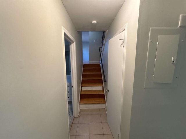 3673 Glen Falls Dr, Decatur, GA 30032