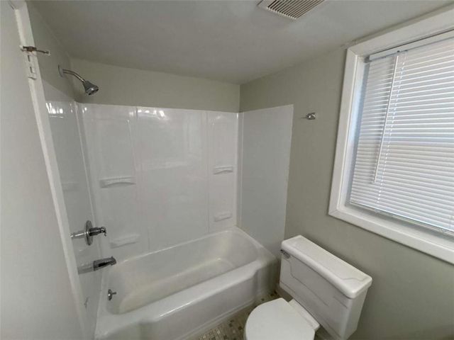 3673 Glen Falls Dr, Decatur, GA 30032