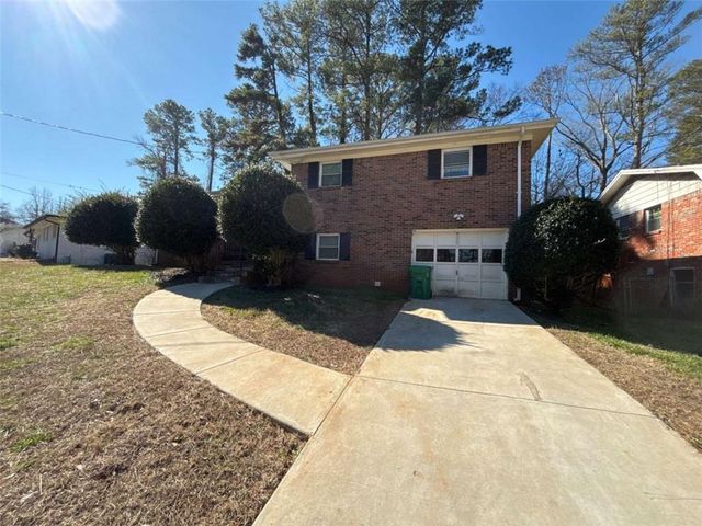 3673 Glen Falls Dr, Decatur, GA 30032