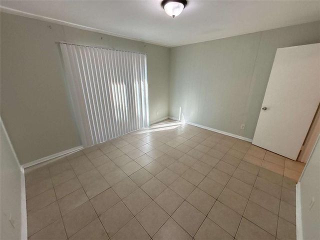 3673 Glen Falls Dr, Decatur, GA 30032