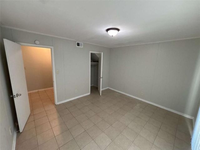 3673 Glen Falls Dr, Decatur, GA 30032