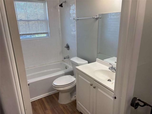 3673 Glen Falls Dr, Decatur, GA 30032