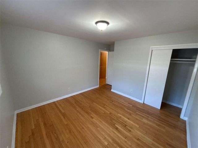 3673 Glen Falls Dr, Decatur, GA 30032