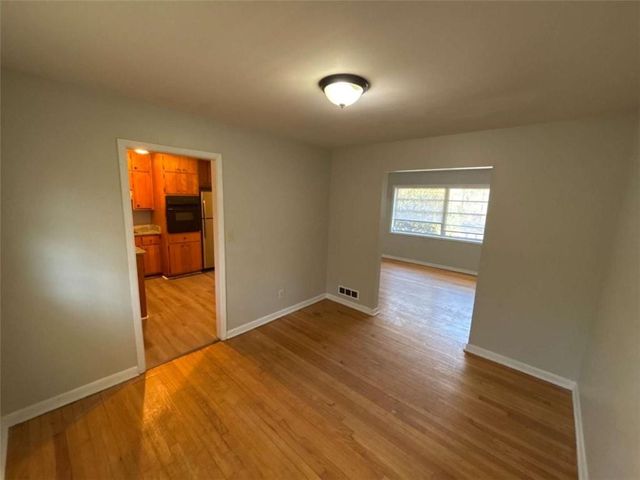 3673 Glen Falls Dr, Decatur, GA 30032