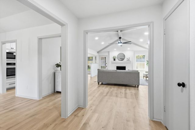 4124 Twilight Drive S, Benbrook, TX 76116