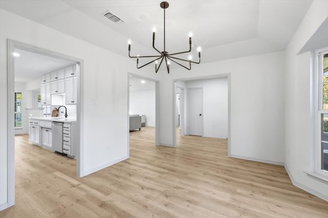 4124 Twilight Drive S, Benbrook, TX 76116