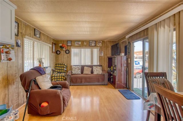 16949 S Western 51, Gardena, CA 90247
