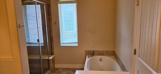 8946 HIGH BR, San Antonio, TX 78254