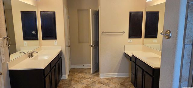 8946 HIGH BR, San Antonio, TX 78254