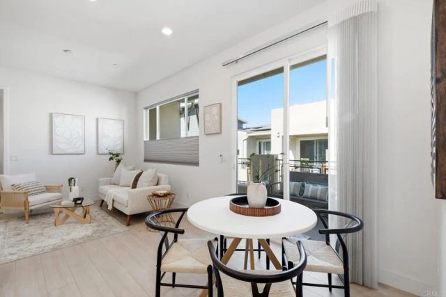 6042 Colt Place 303, Carlsbad, CA 92009