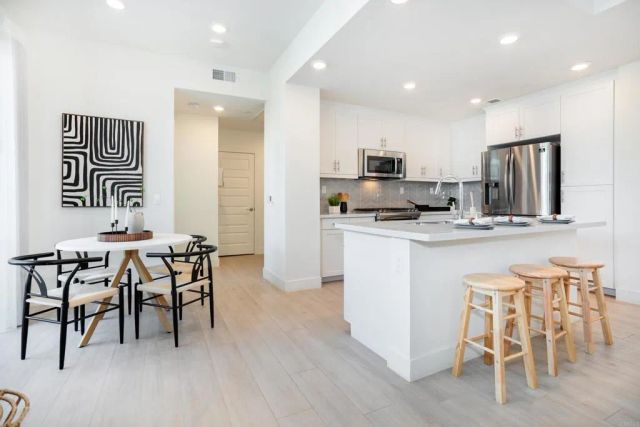 6042 Colt Place 303, Carlsbad, CA 92009