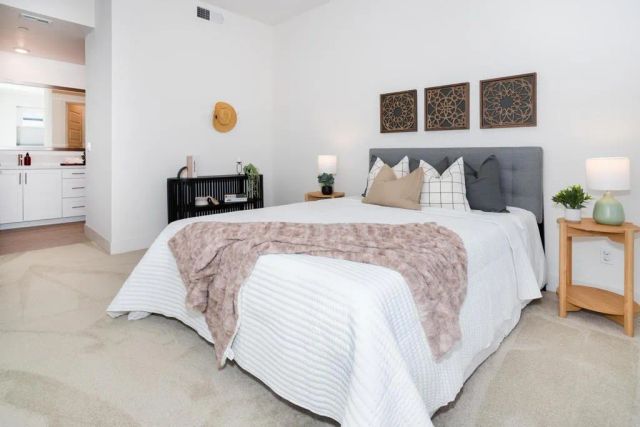 6042 Colt Place 303, Carlsbad, CA 92009
