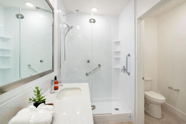 6042 Colt Place 303, Carlsbad, CA 92009