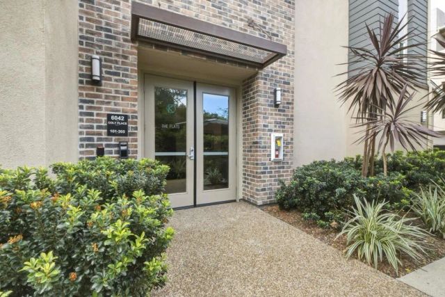 6042 Colt Place 303, Carlsbad, CA 92009
