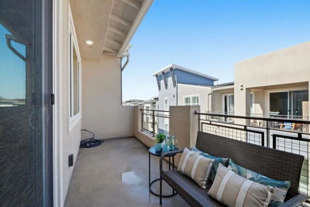 6042 Colt Place 303, Carlsbad, CA 92009